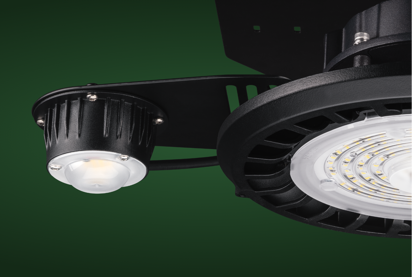 Seperate LED modules on the emergency pack illuminate when emergency lighting is required. The  130 beam angle allows for wider spacing meaning less emergency fittings are required.