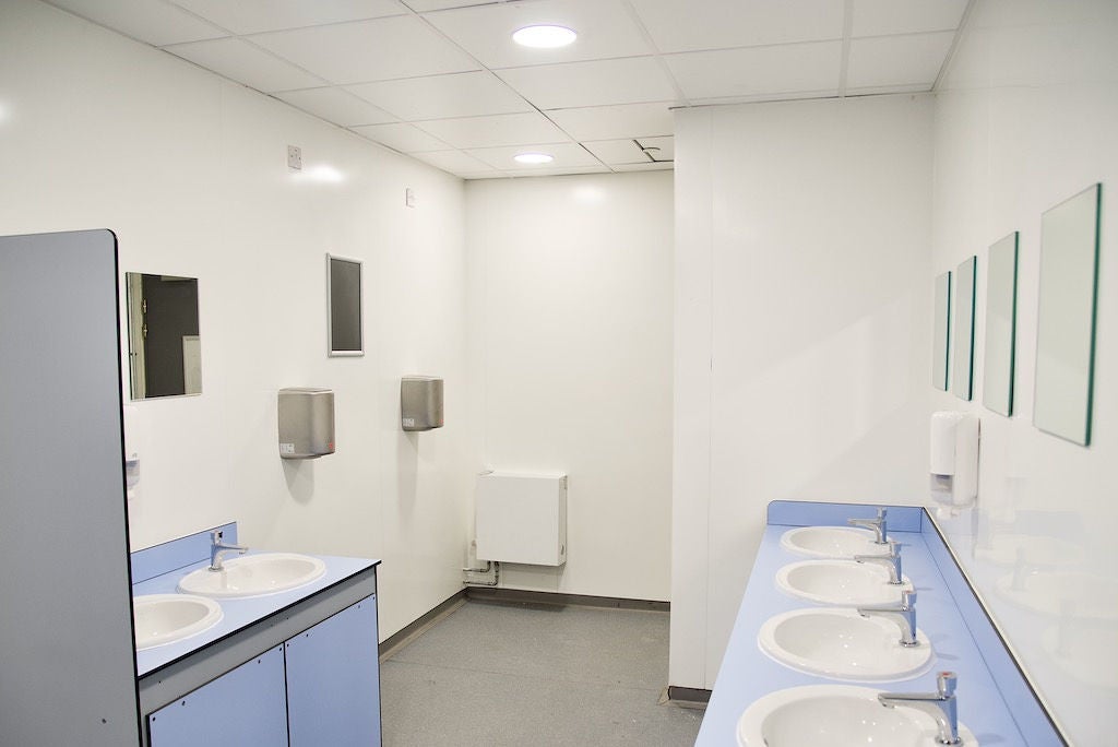 Skydisc IP65 in toilet and changing rooms